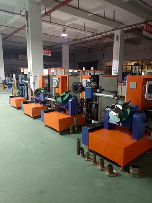 Automatic argon arc welding equipment for flanges equipped with arc pressure tracking