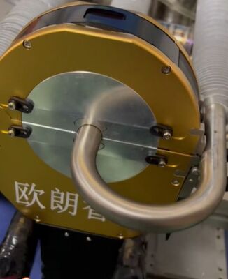 Automatic welding of heating tube